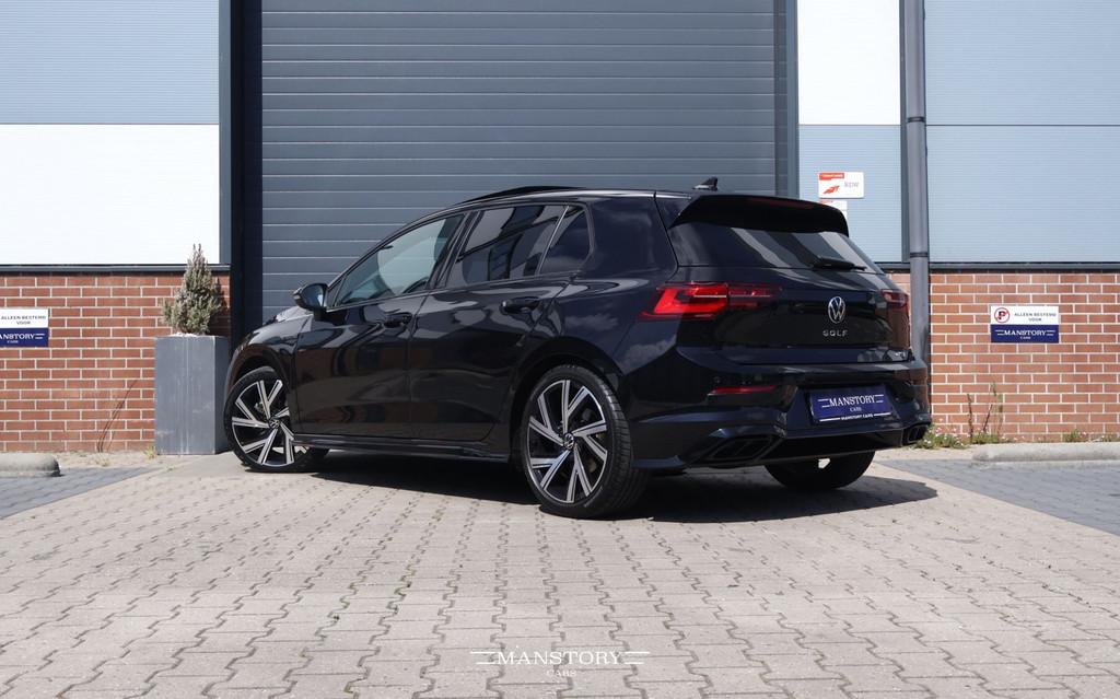 Volkswagen GOLF 1.5 eTSI R-Line, 4 cilinders, 150 pk, Zwart, Bedrijf