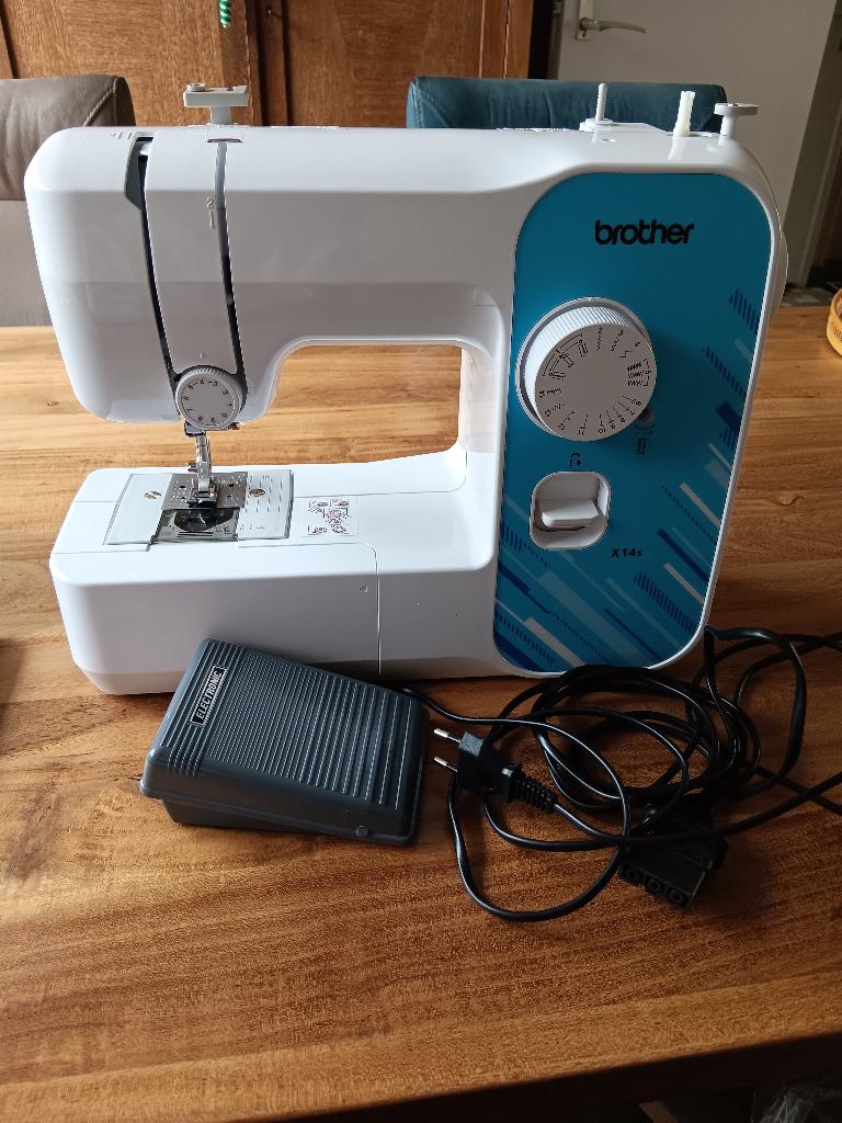 Naaimachine, Ophalen of Verzenden, Zo goed als nieuw, Naaimachine, Brother