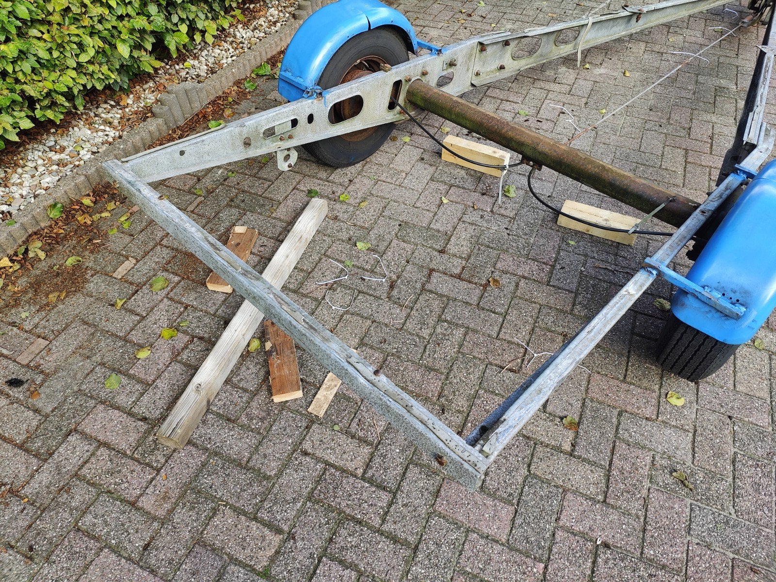 Chateau Caravan Chassis (1983) - Onderstel voor caravan, Ophalen of Verzenden, Gebruikt