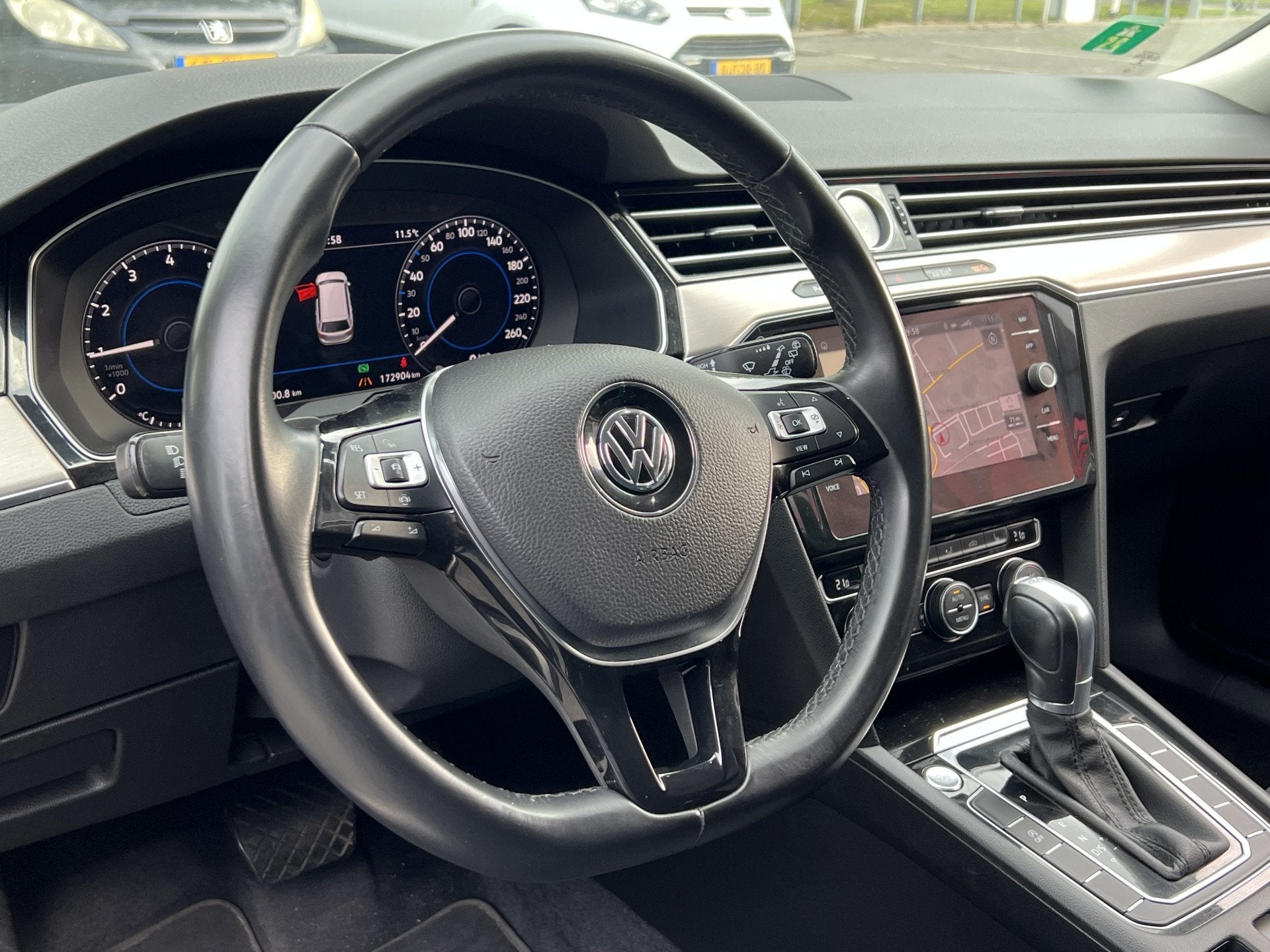 Volkswagen Passat Variant 1.5 TSI Highline Business R | Navi, Auto's, 730 kg, 4 cilinders, 1365 kg, Passat