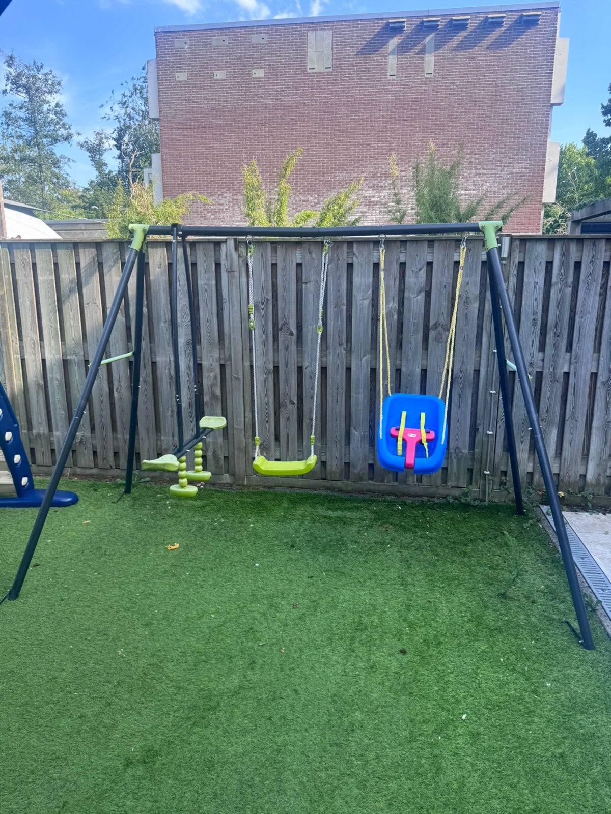 Metalen tuinschommel met drie schommels (Little Tikes), Ophalen, Gebruikt