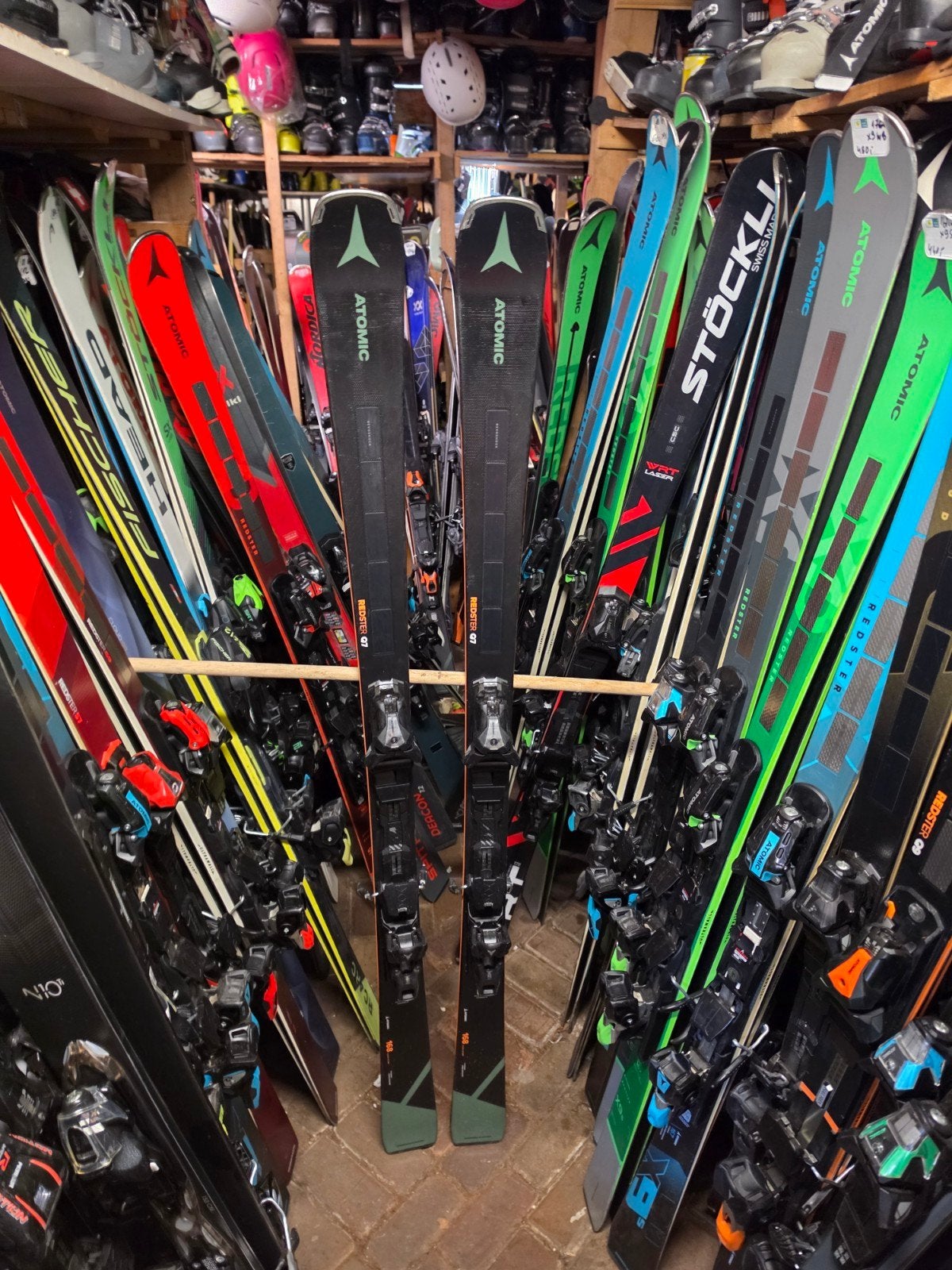 2025/26 168 ATOMIC REDSTER Q7 REVOSHOCK ALL SNEEUW TOP SKI, 160 tot 180 cm, Ophalen of Verzenden, Zo goed als nieuw, Carve