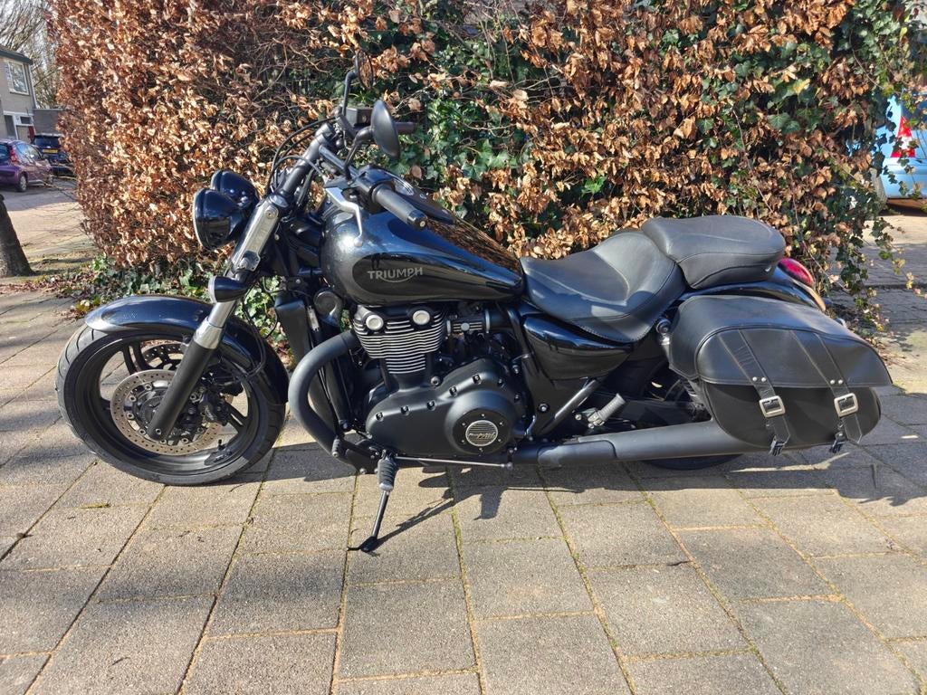 Triumph Thunderbird Nightstorm, 2 cilinders, Occasion, Particulier, Meer dan 35 kW