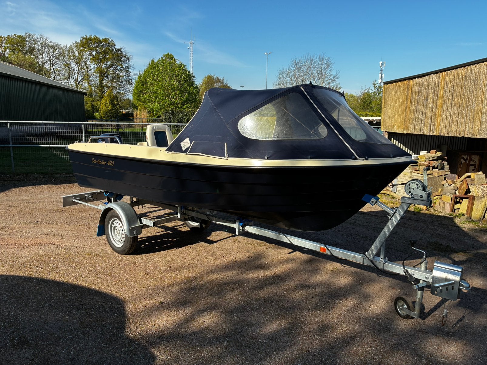 Aanbieding Sea finder 420   8 pk fourstroke op zgan trailer, 8 pk, Consoleboot, Zo goed als nieuw, Afdekzeil