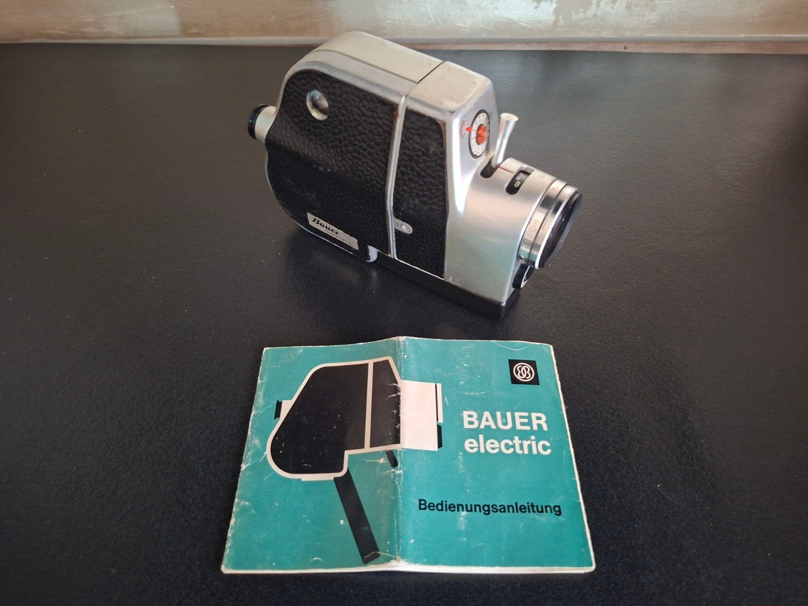Bauer Electric 8mm camera met handleiding, Ophalen of Verzenden, 8mm, Camera