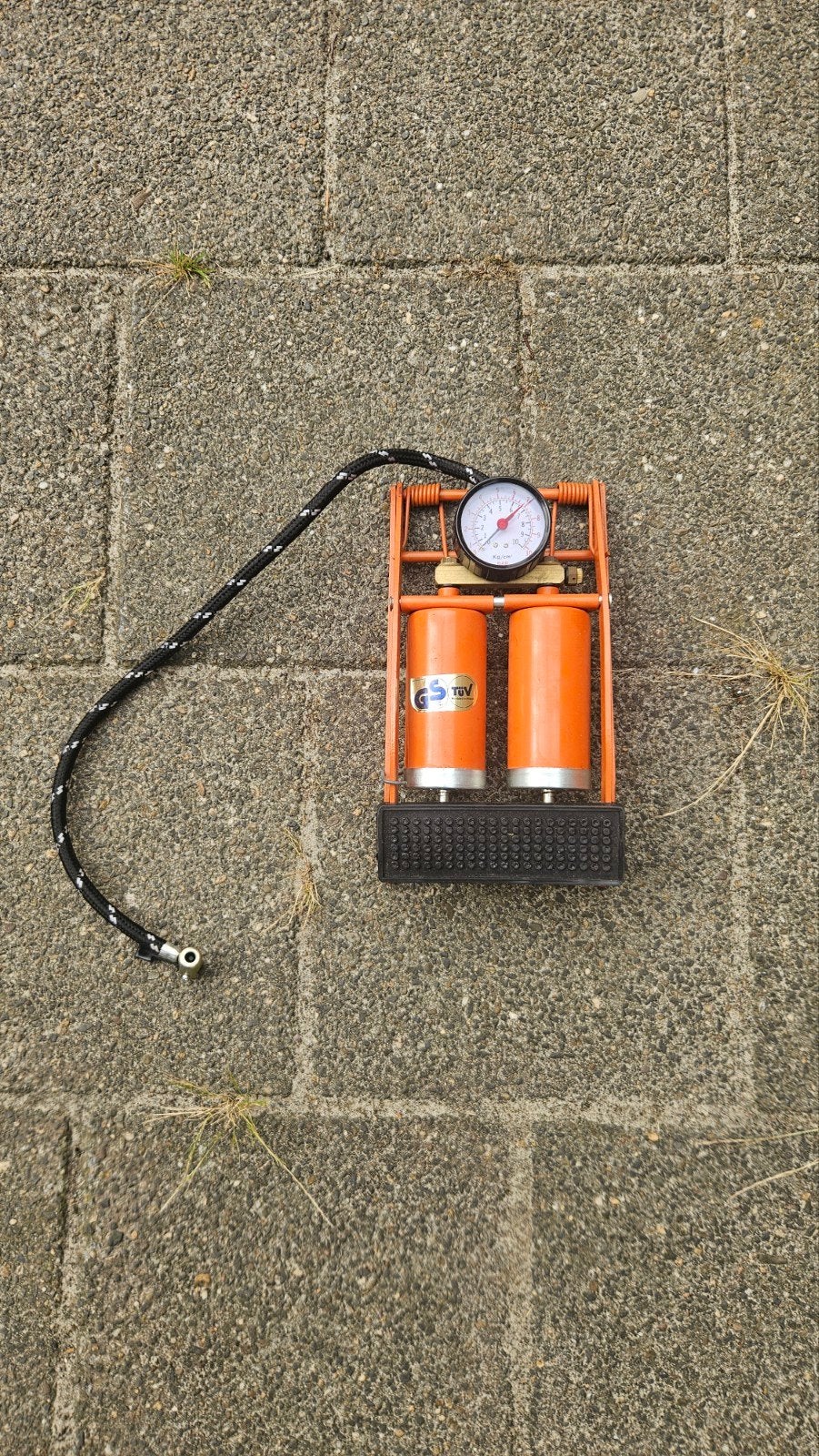 Voetpomp met drukmeter - Oranje, Ophalen of Verzenden, Drukmeter, Gebruikt