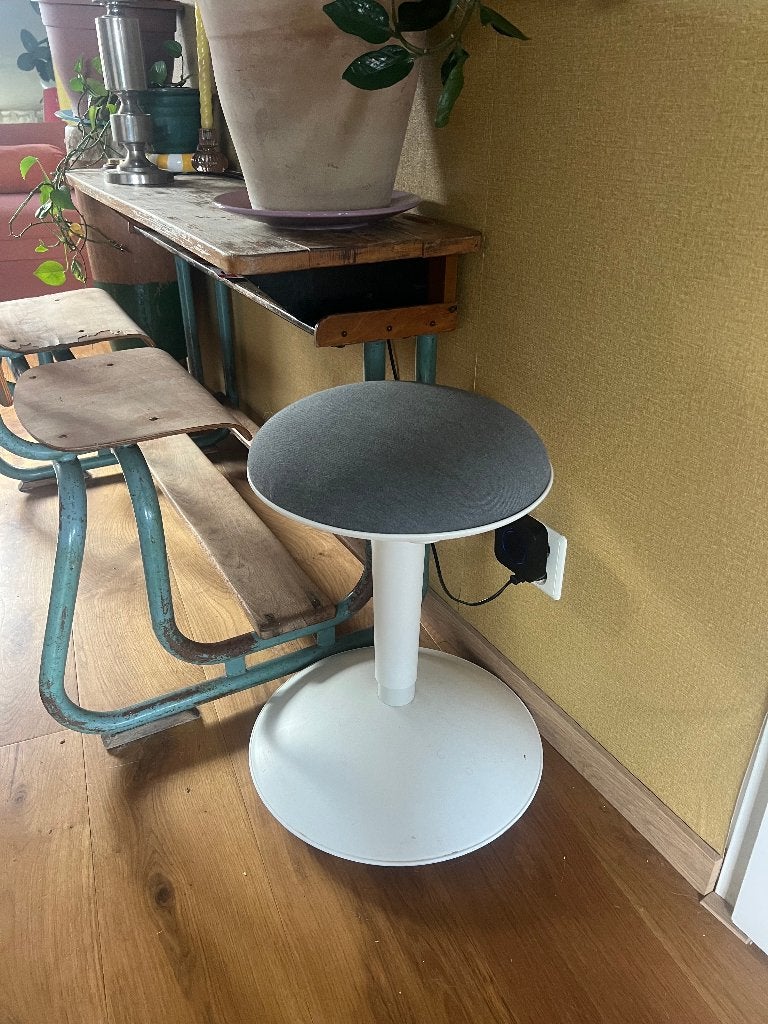IKEA NILSERIK ergonomische zit/sta kruk wit/grijs, Huis en Inrichting, Ophalen, In hoogte verstelbaar, Gebruikt, Kunststof