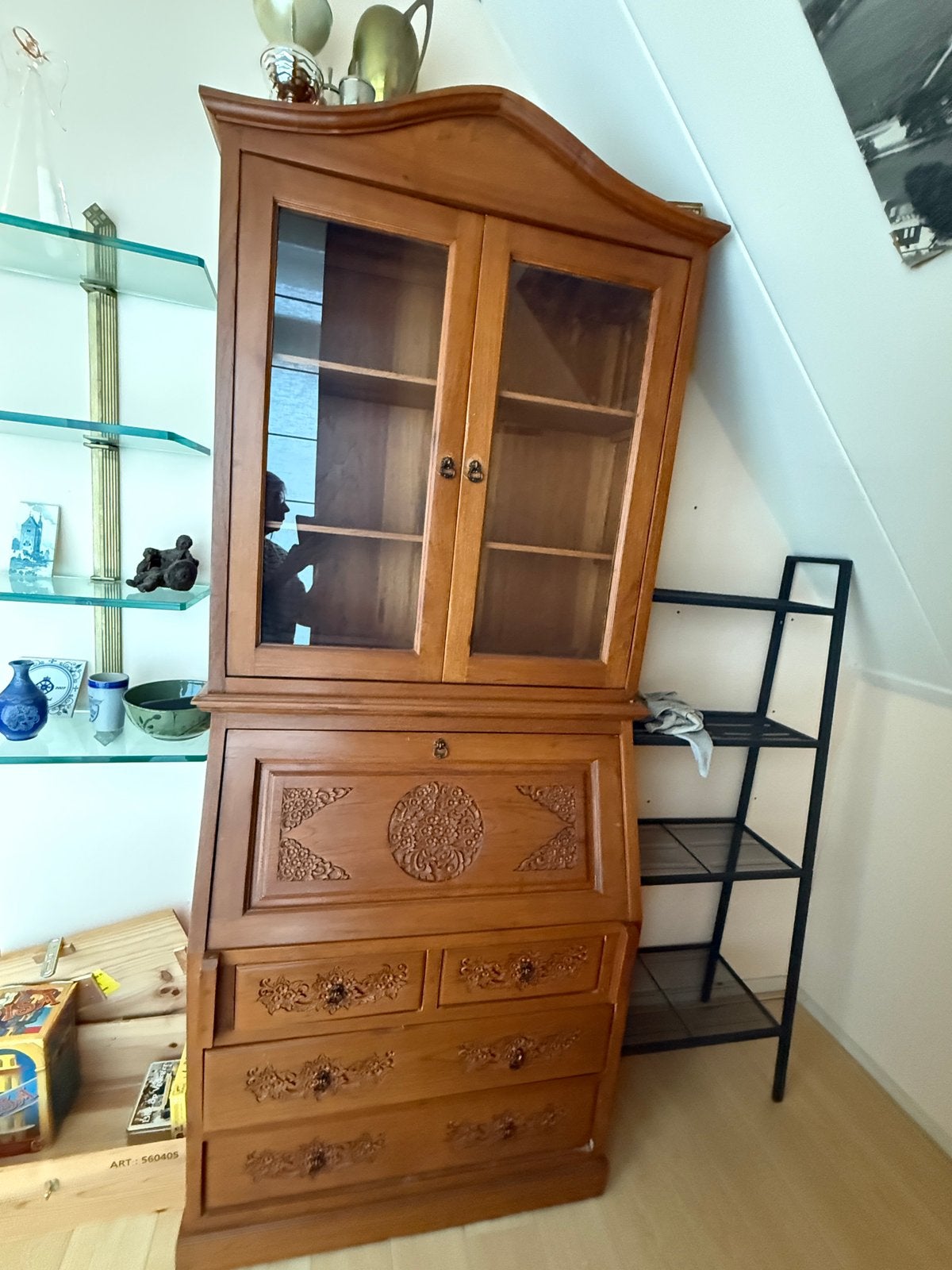 Kast met houtsnijwerk uit Thailand, Met deur(en), 200 cm of meer, Zo goed als nieuw, 25 tot 50 cm