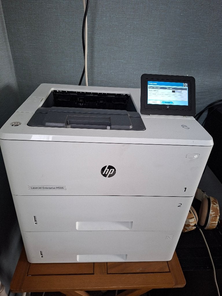 HP LasetJet Enterprise M506 met papierjam en klemmende lade., Ophalen, Niet werkend, Zwart-en-wit printen