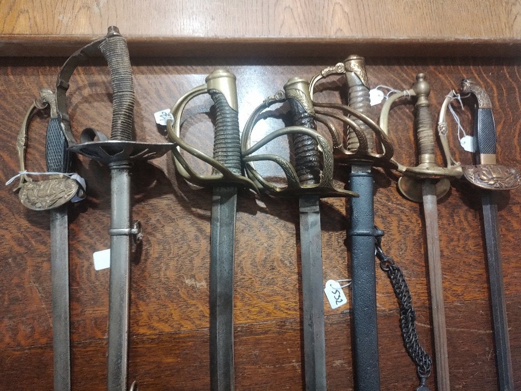 Lot sabels , epees , etc , 7 stuks, Verzamelen, Ophalen of Verzenden, Landmacht, Nederland