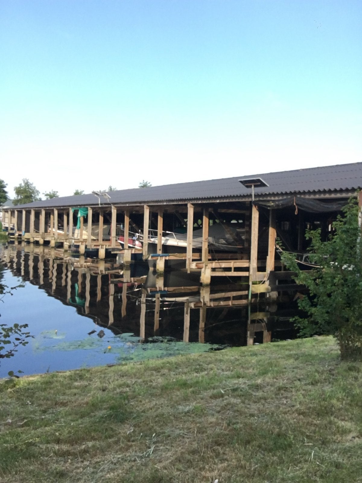 Overdekte ligplaats voor uw boot 11x3.75 te huur Wolvega, Watersport en Boten, Ligplaatsen, Winter, Binnen
