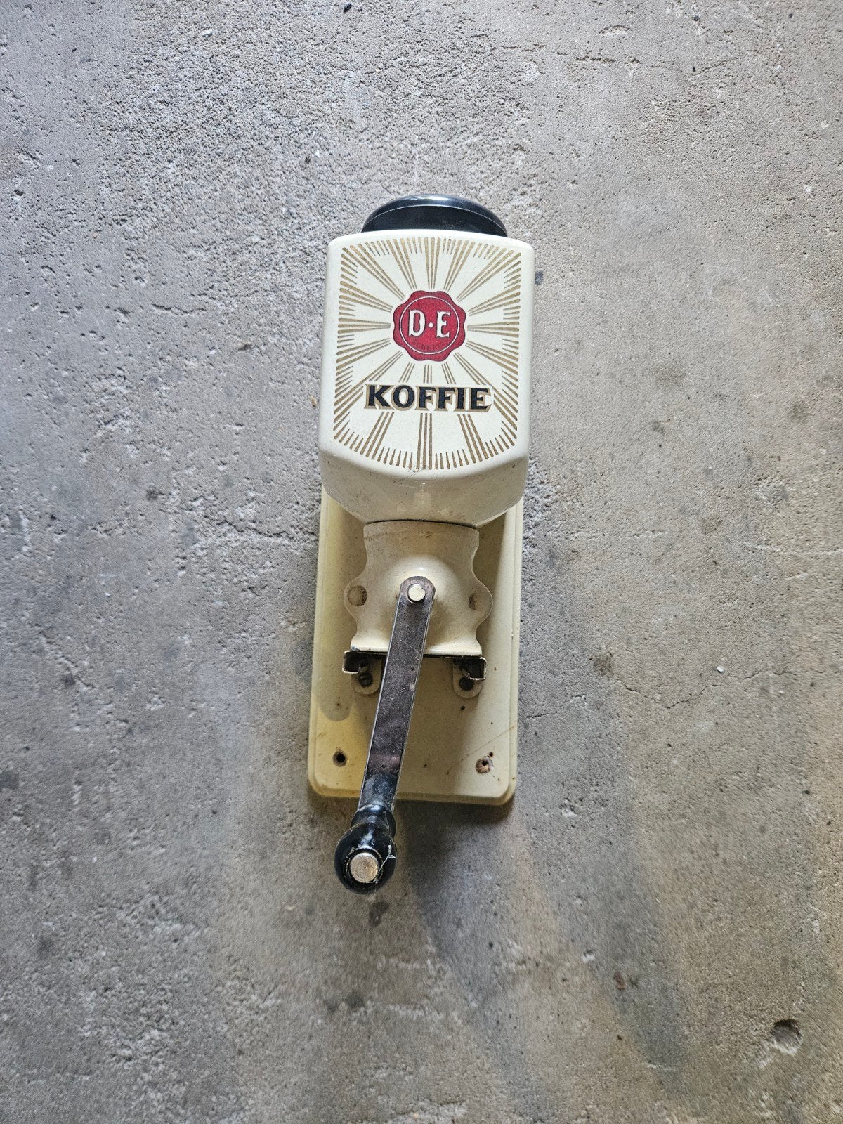 Vintage Douwe Egberts wandkoffiemolen (mist opvangbakje), Ophalen of Verzenden