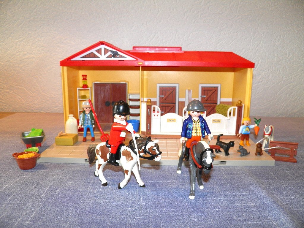 Playmobil Meeneem manege met extra"s. Super leuk., Kinderen en Baby's, Speelgoed | Playmobil, Zo goed als nieuw, Complete set