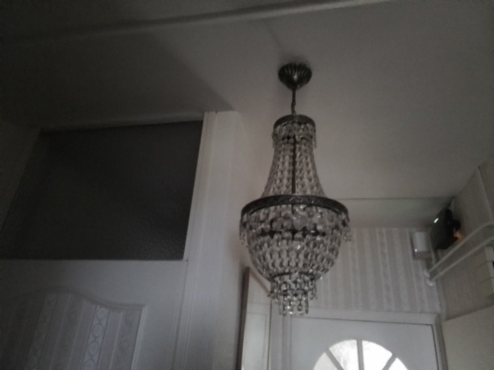 Elegante kroonluchter met plastic kristallen, Huis en Inrichting, Ophalen of Verzenden, Gebruikt, Kunststof