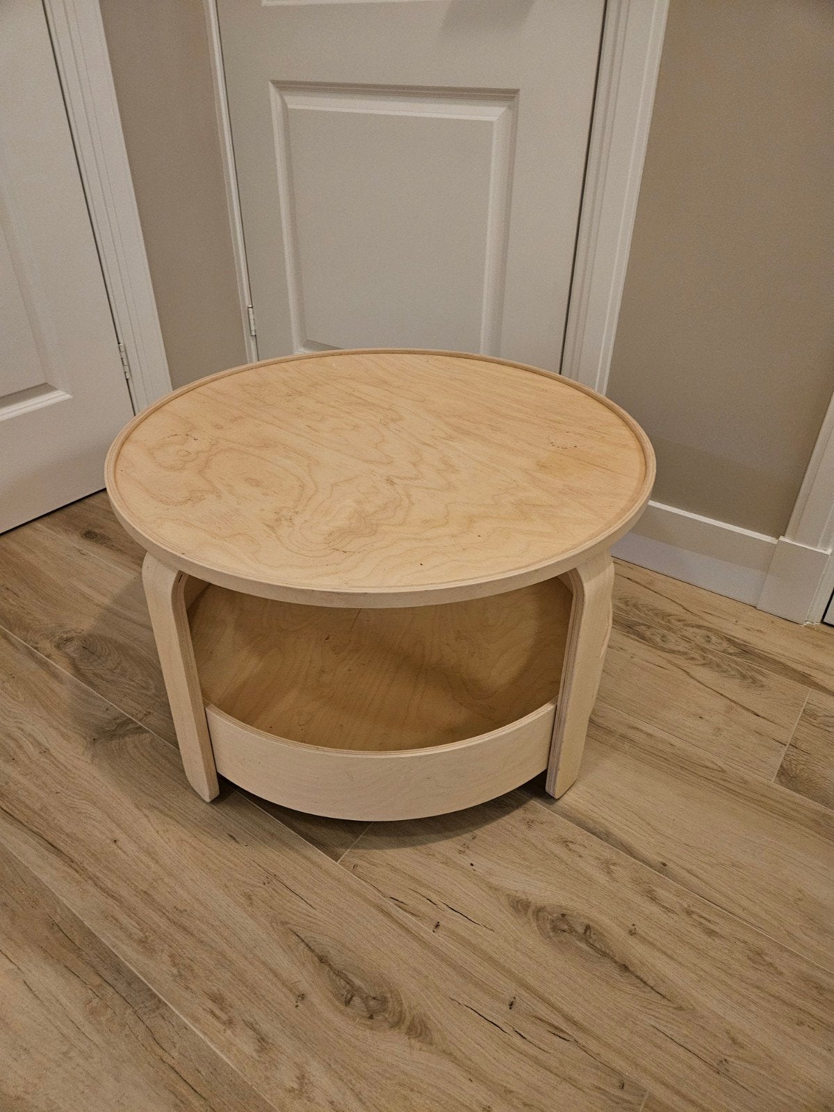 IKEA BORGEBY Salontafel - Johanna Jelinek - Z.G.A.N., Ophalen, 50 tot 100 cm, Modern, Scandinavisch, Rond