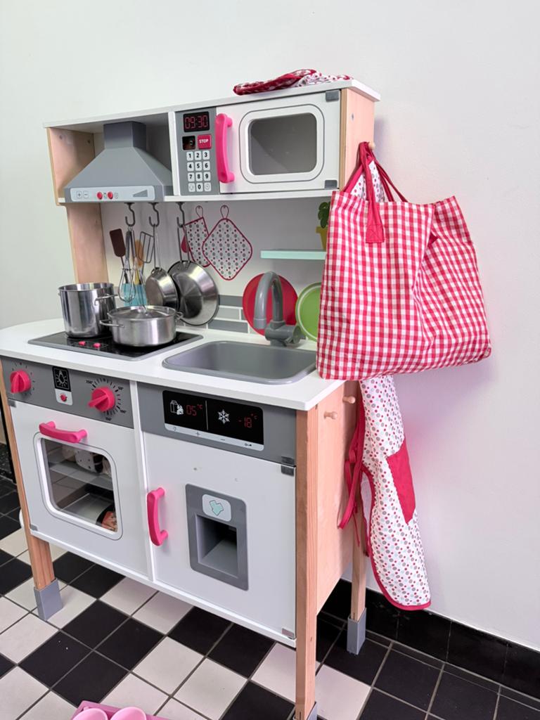 Houten speelkeuken met accessoires, Ophalen, Gebruikt, Jongen of Meisje