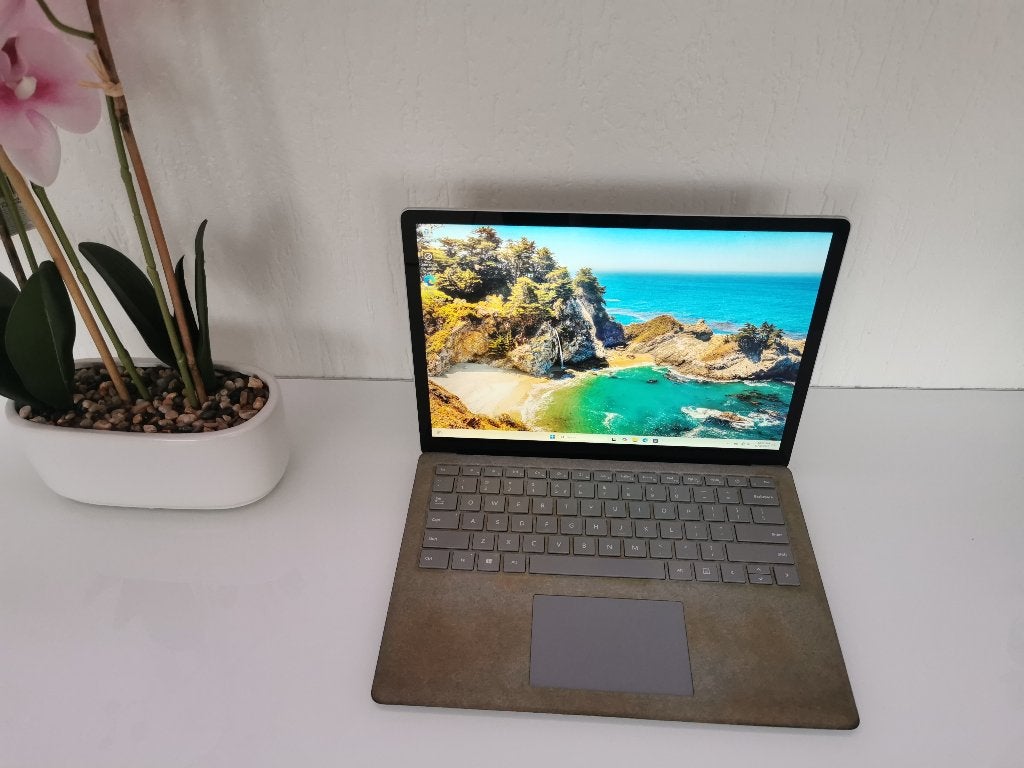 Microsoft Surface Laptops  Touchscreen, Computers en Software, Windows Tablets, Ophalen of Verzenden, Zo goed als nieuw, Microsoft