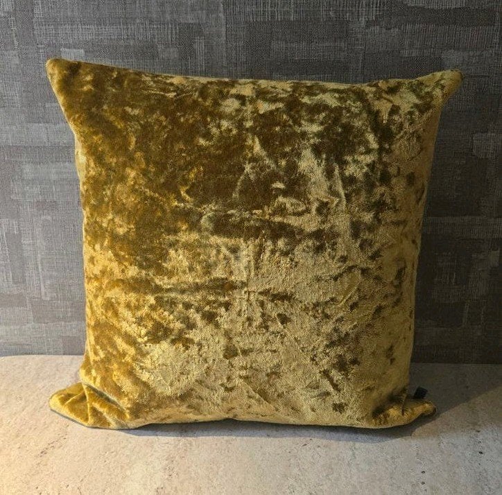 Claudi kussen oker geel crushed velvet 45 45, Ophalen of Verzenden, Zo goed als nieuw, Geel, Vierkant