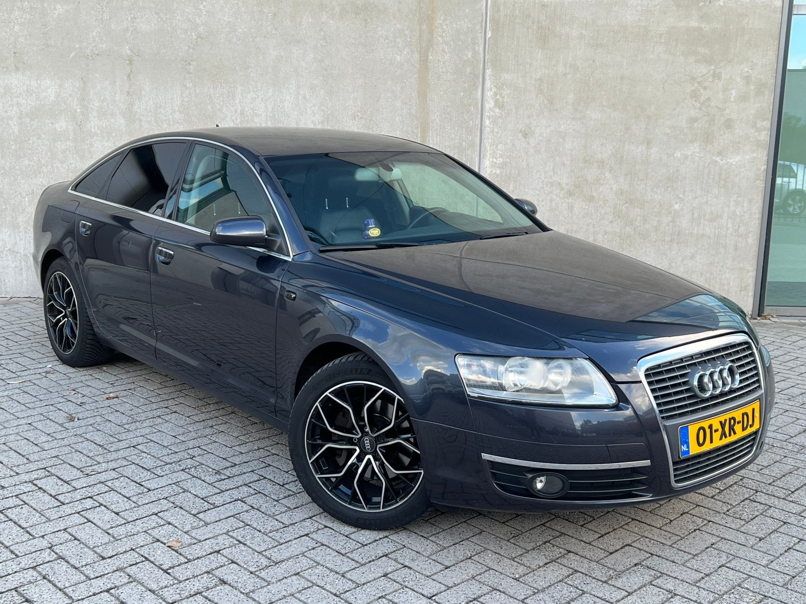 Grijze Audi A6 2.0 TFSI Sedan 170PK/NieuweAPK/Leer/Benzine!, Auto's, Audi, Zwart, 4 cilinders, 1984 cc, Bedrijf