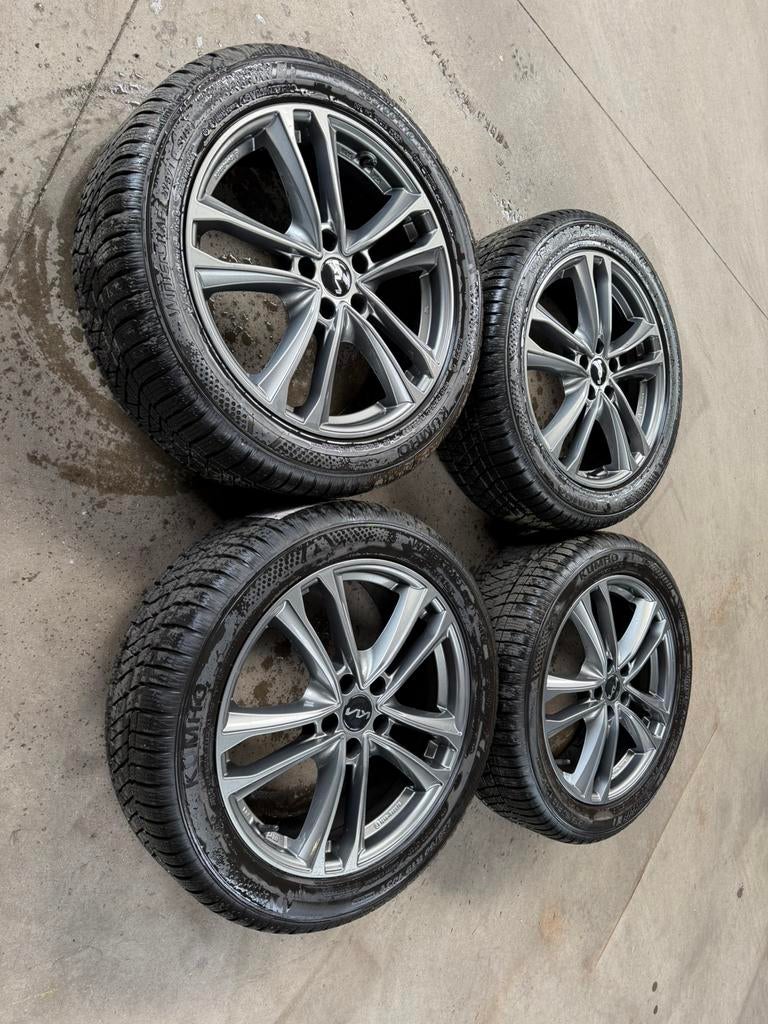 Kia sportage 235/50-19 winterset schadevrij incl sensoren, Auto-onderdelen, Banden en Velgen, Gebruikt, Banden en Velgen, Winterbanden