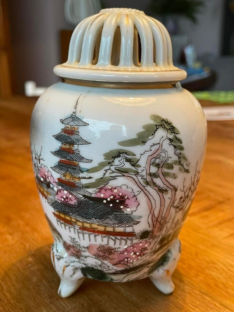 Japans porseleinen wierookbrander, Ophalen of Verzenden