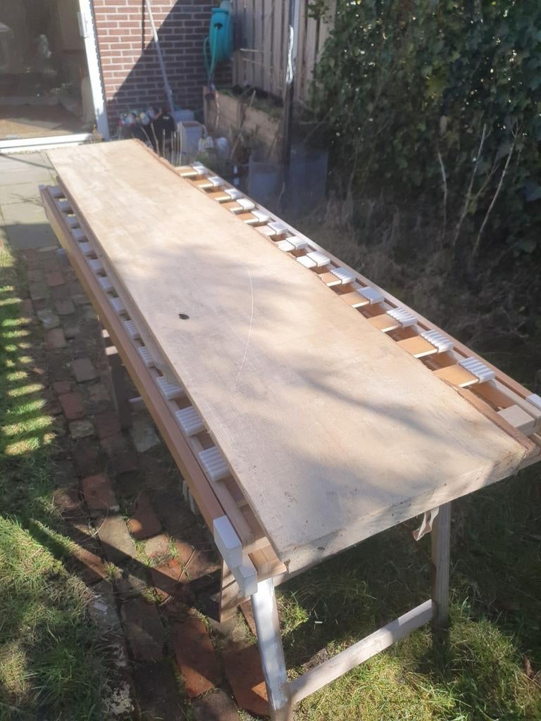 2 Eiken planken met schors 210 cm, Ophalen, 25 tot 50 mm, Eiken, Zo goed als nieuw