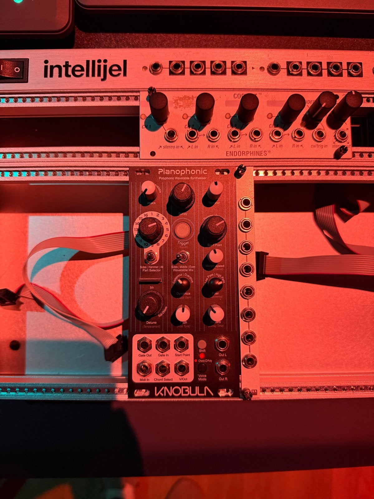 Knobula Pianophonic Polyphonic Wavetable Synthesizer, Muziek en Instrumenten, Overige merken, Zo goed als nieuw, Met midi-aansluiting
