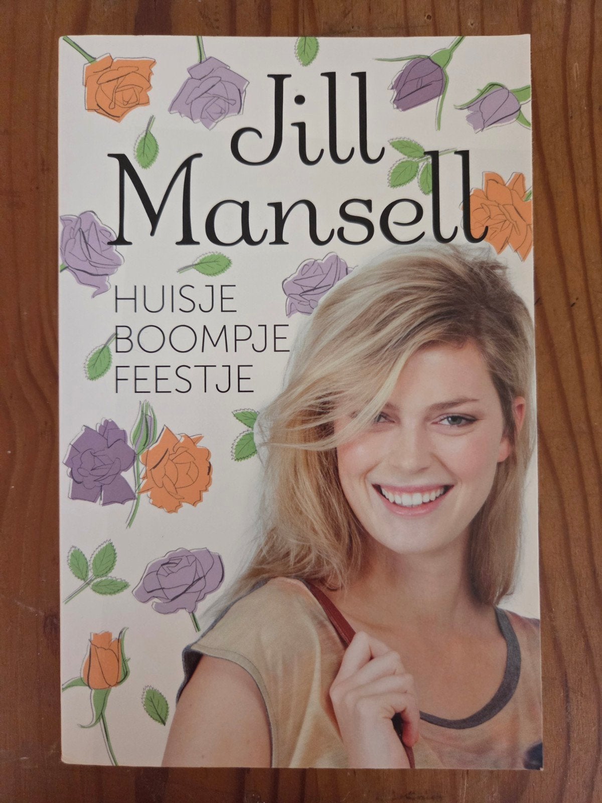 Jill Mansell huisje boompje feestje boek, Boeken, Romans, Ophalen of Verzenden, Gelezen