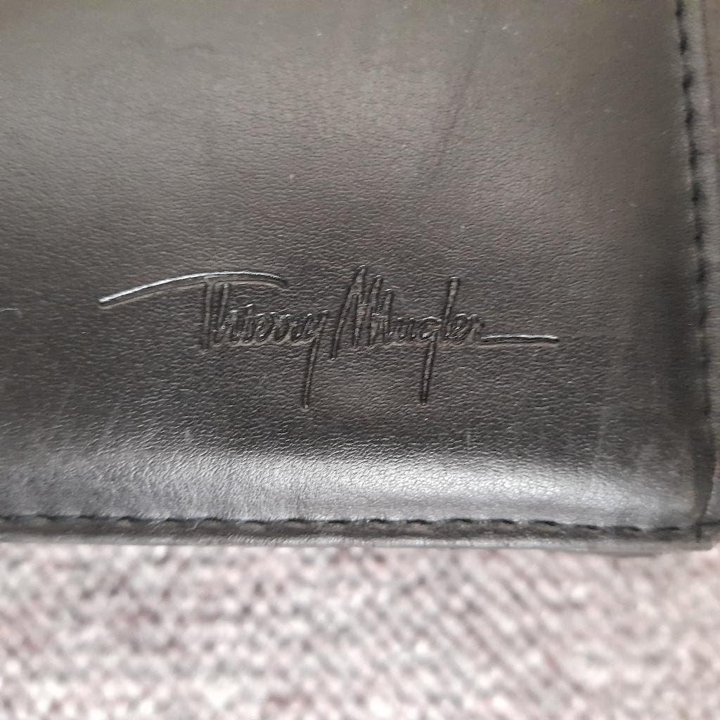 Thierry Mugler- leer - documenten attache koffer-/tas, Sieraden, Tassen en Uiterlijk, Koffers, Zo goed als nieuw, Zacht kunststof
