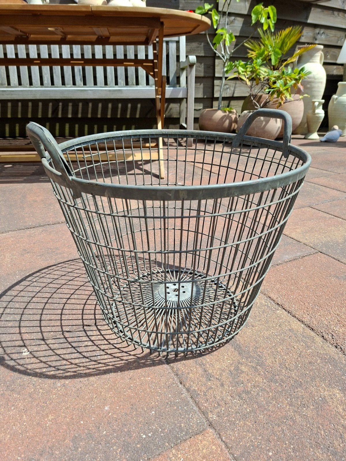 Vintage zinken draadmand of korf of aardappelmand., Antiek en Kunst, Ophalen