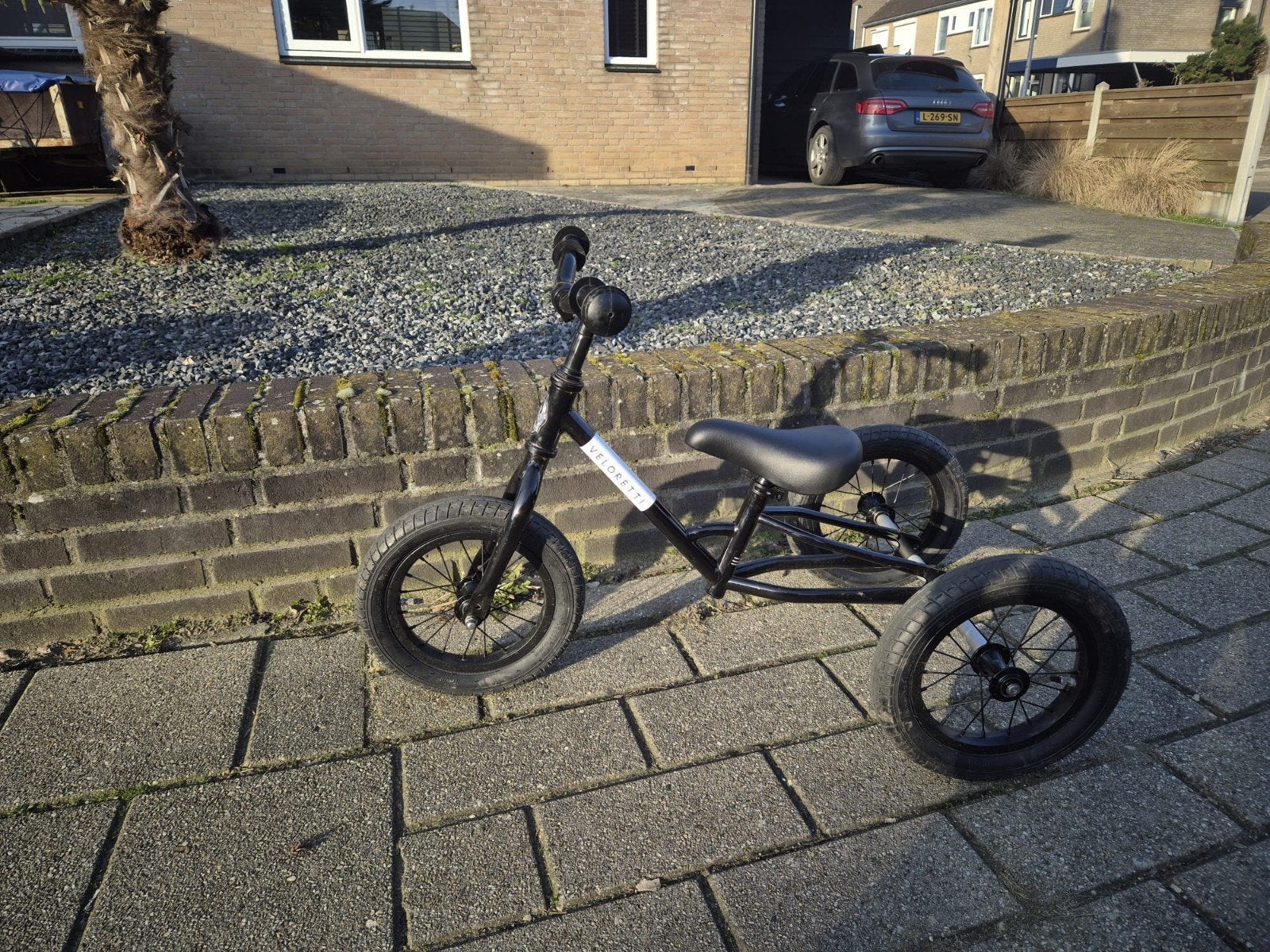 Loopfiets/driewieler met lekke band, Fietsen en Brommers, Ophalen of Verzenden, Gebruikt