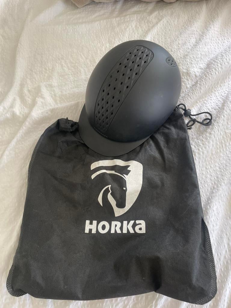Horka cap, Kinderen, Dressuur, Ophalen of Verzenden, Zo goed als nieuw
