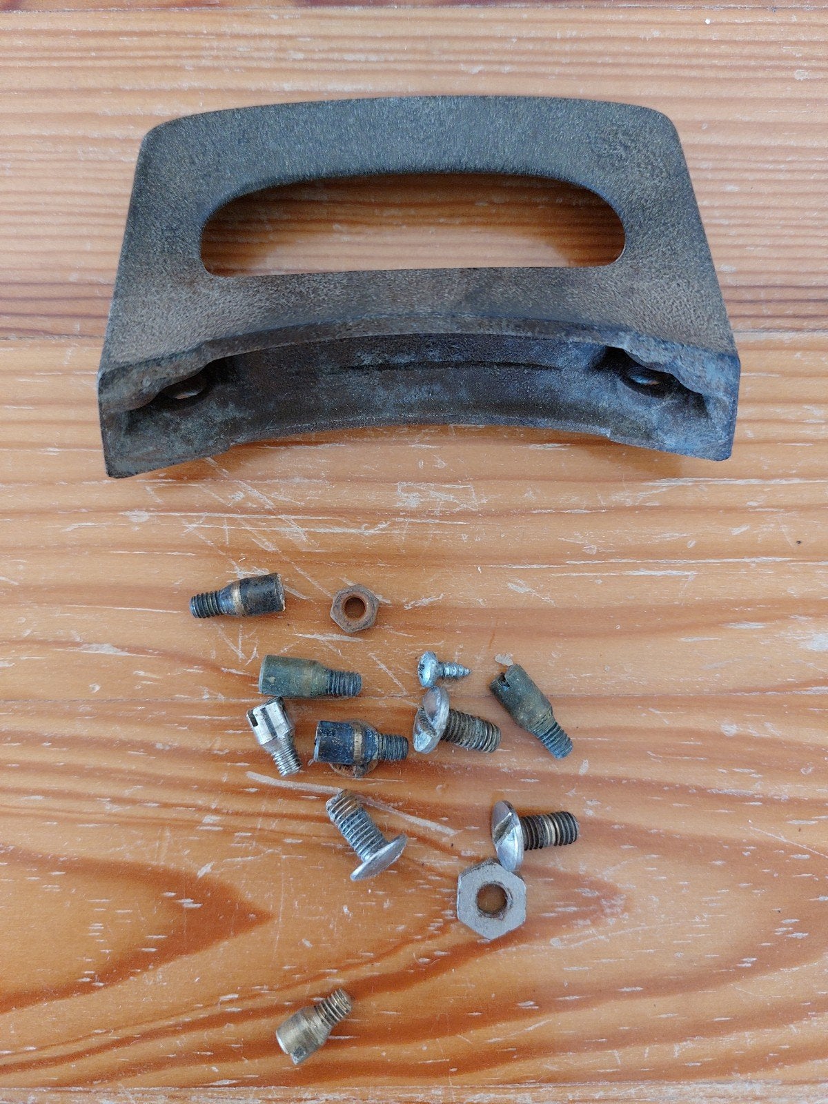 Robuust handvat, 9x5x2 cm, schroefgaten 7 cm uit elkaar, Ophalen of Verzenden, Gebruikt