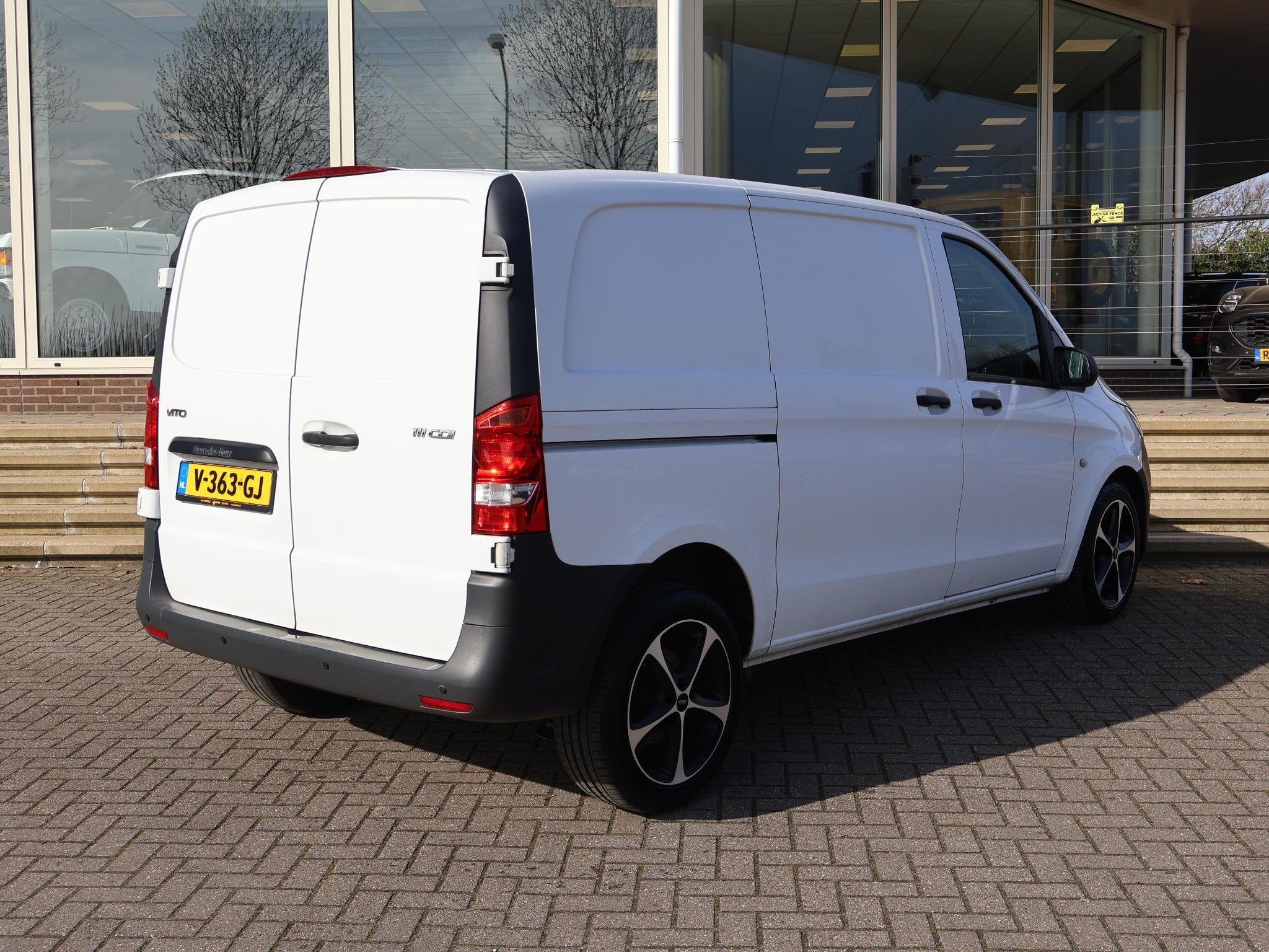 Mercedes-Benz Vito 111 CDI L1H1 + 18 INCH LMV | AIRCO | 3 ZI, Voorwielaandrijving, Stof, Gebruikt, Euro 6