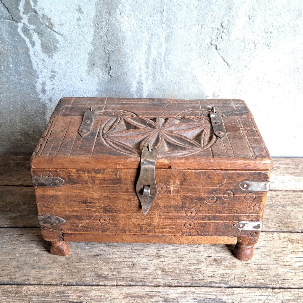 Oud Frans houten kistje metalen beslag handwerk Etage3, Gebruikt, Ophalen of Verzenden, ., ,