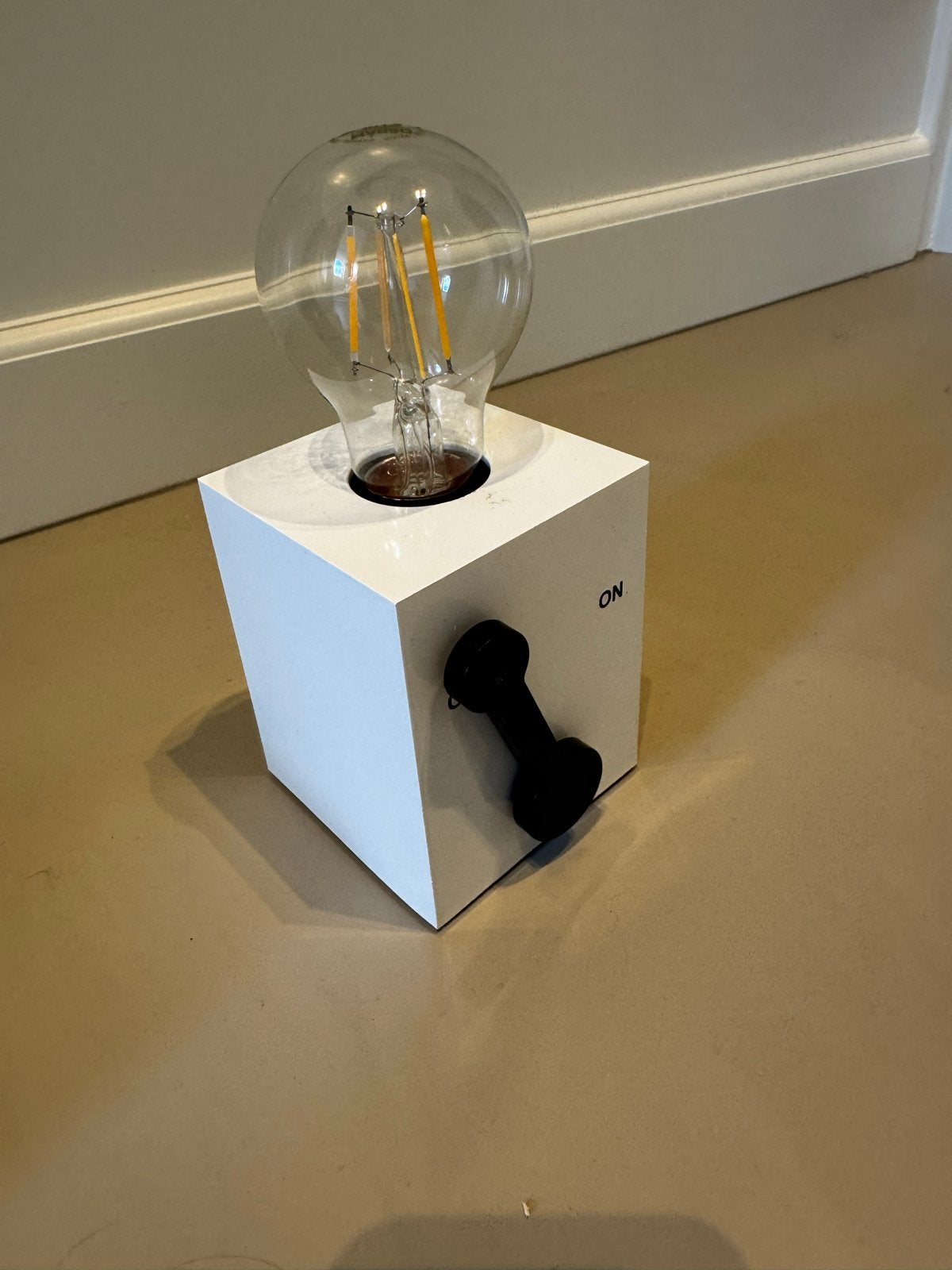 Tafellamp 'The Switch' design Richard Hutten, Met schakelaar, Overige merken, Wit, E27 (groot)