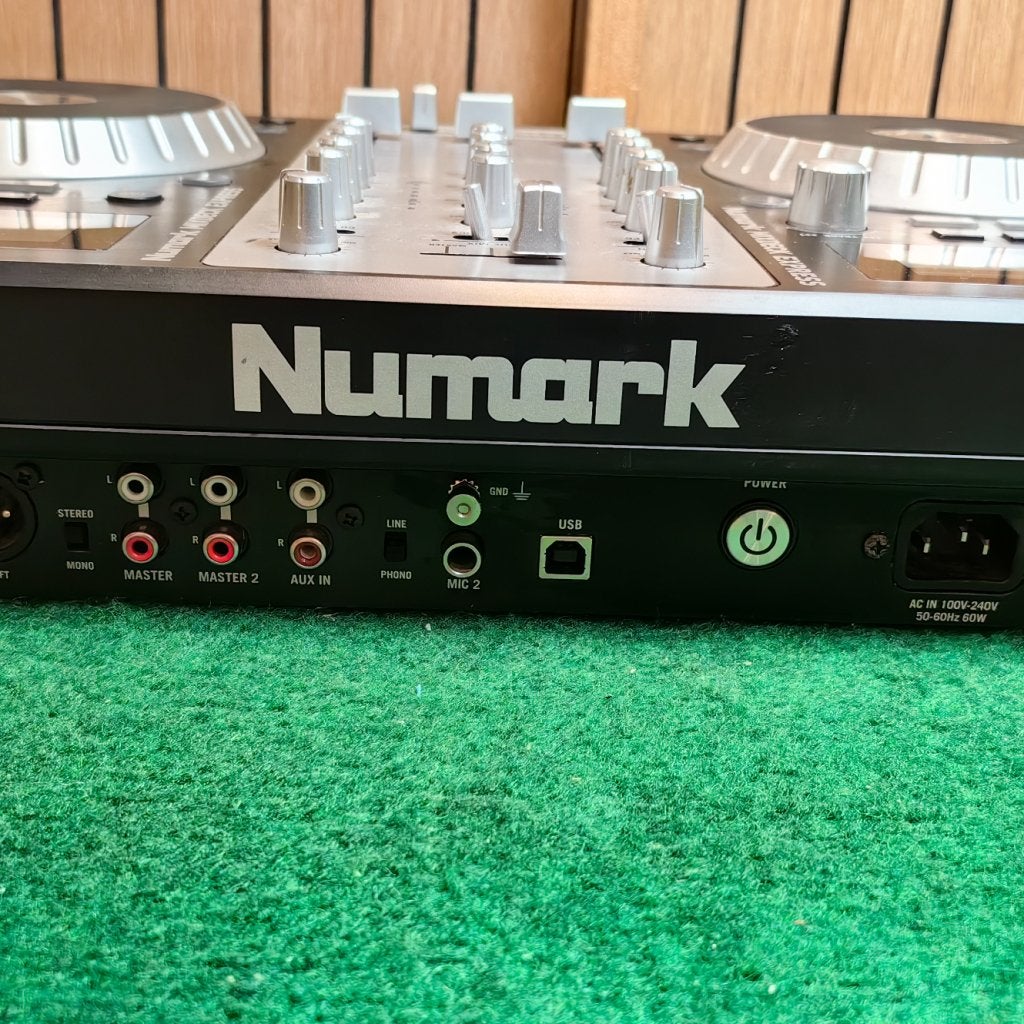 Numark Mixdeck Express DJ Controller - In Nette Staat, Muziek en Instrumenten, Dj-sets en Draaitafels, Numark, Zo goed als nieuw