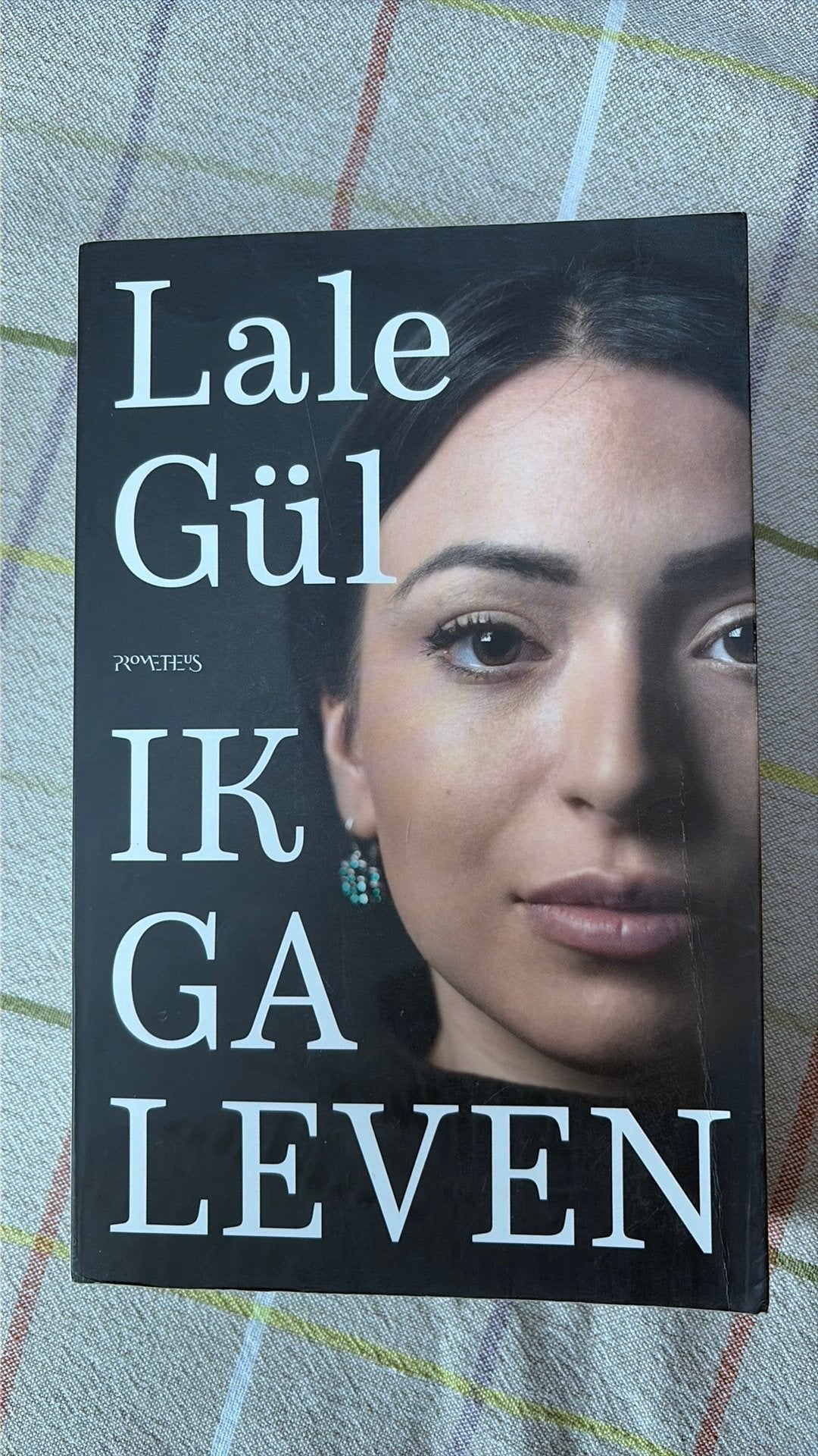 Lale Gül - Ik ga leven, Boeken, Ophalen of Verzenden, Zo goed als nieuw, Lale Gül