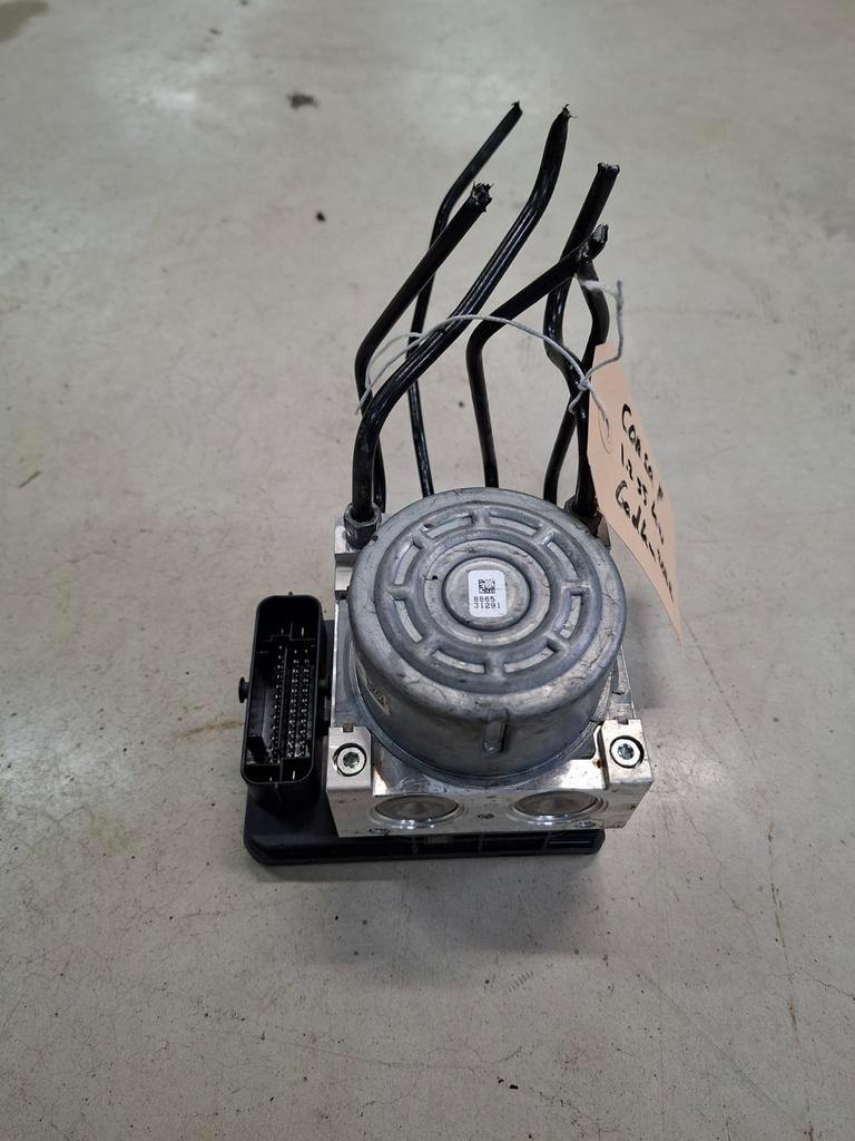 Abs pomp Opel Corsa F 2019-2024, Ophalen of Verzenden, Gebruikt, Opel