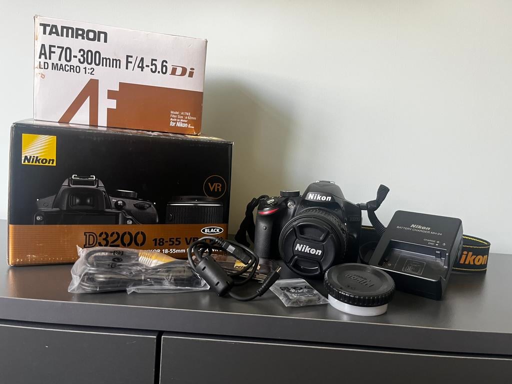 Nikon D3200 + Tamron lens 70 - 300mm, Verzenden, Zo goed als nieuw, Canon, 8 keer of meer