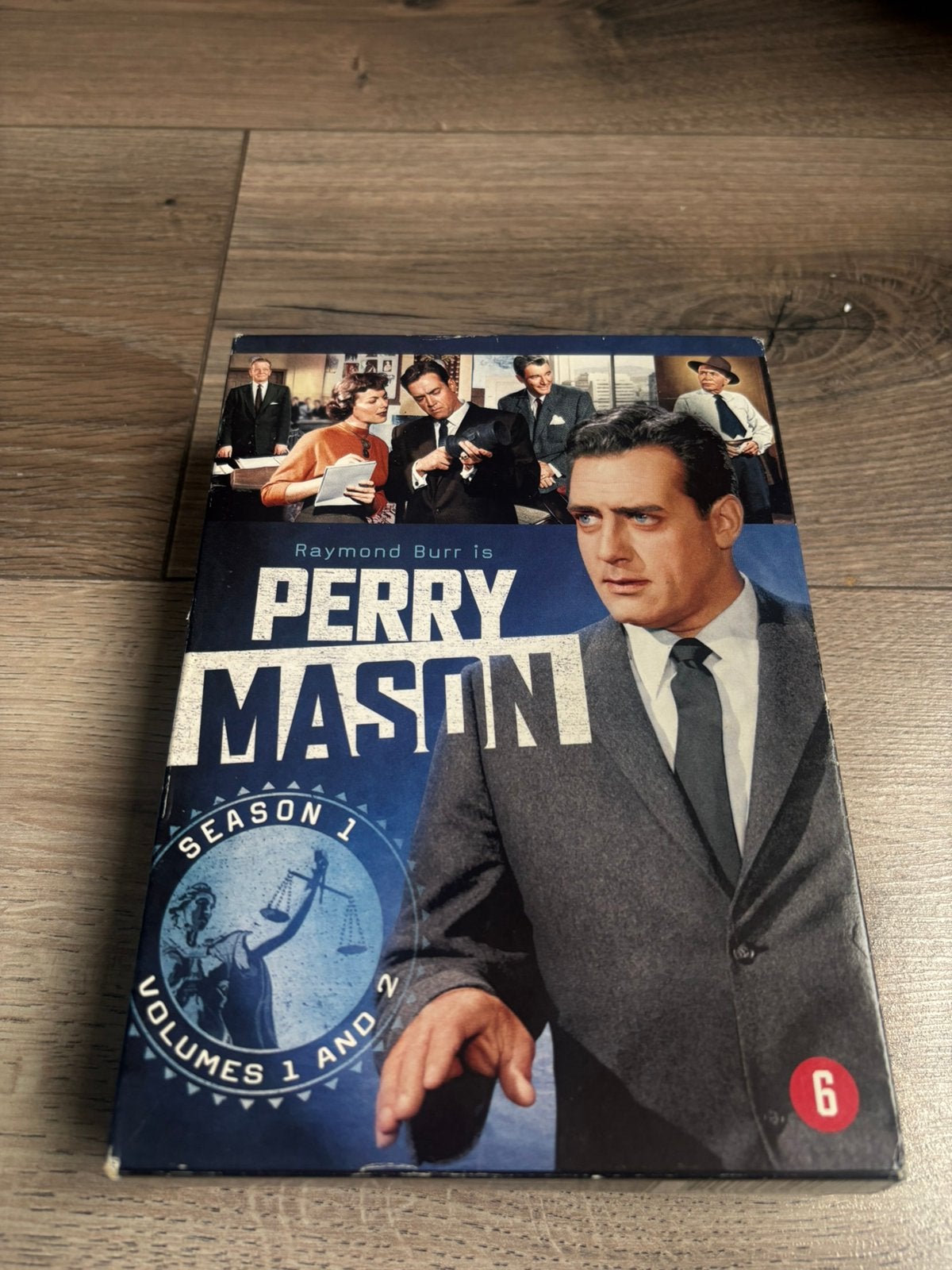 Perry Mason seizoen 1 nederlandse uitgave, Ophalen of Verzenden, Zo goed als nieuw