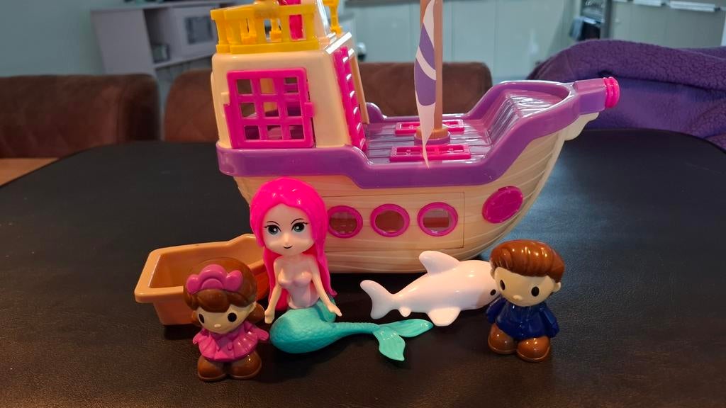 Schip met accessoires, Ophalen, Zo goed als nieuw