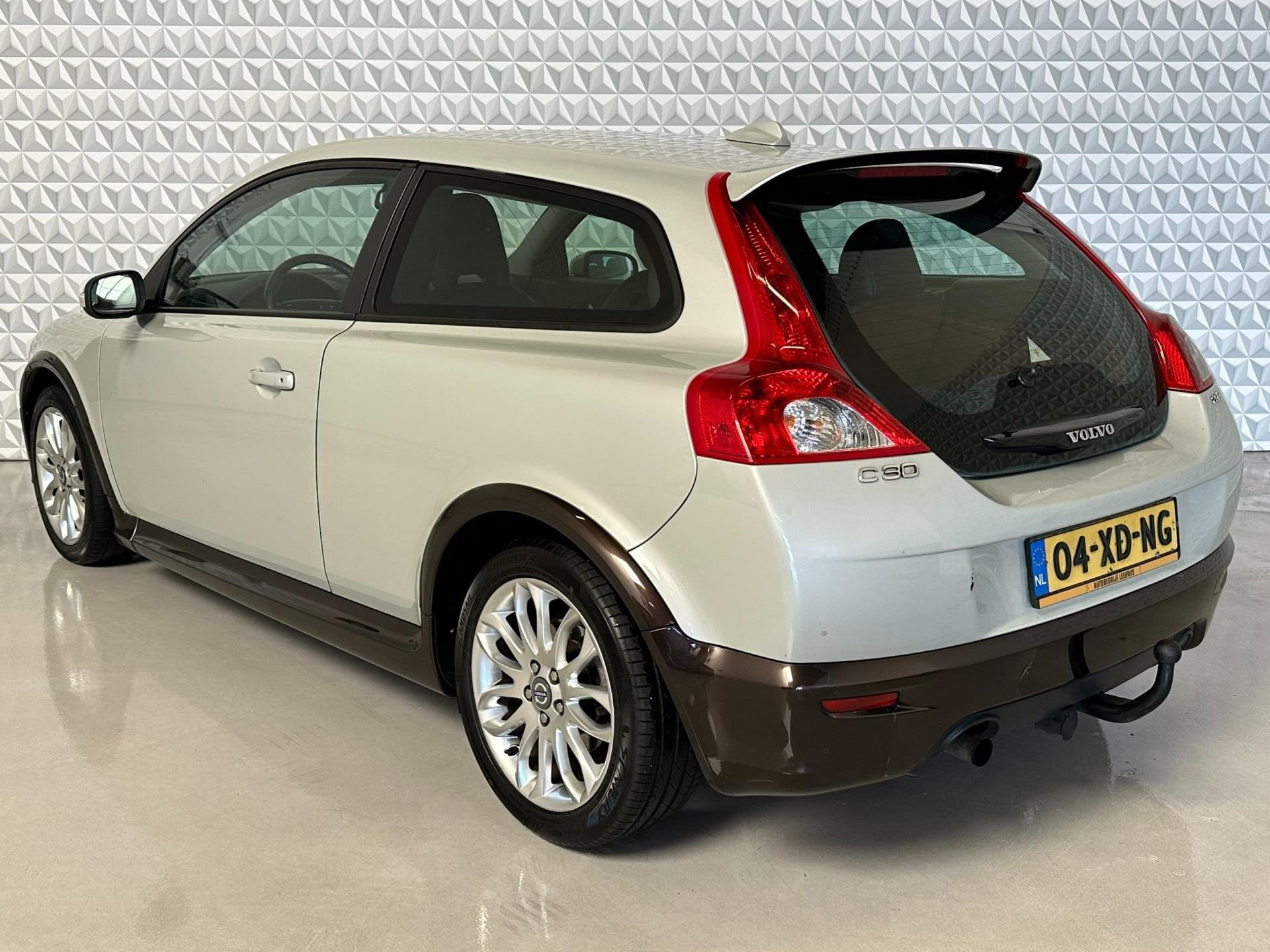 Volvo C30 2.0D Summum Leer + Navigatie + Xenon verlichting, Auto's, Volvo, Voorwielaandrijving, Stoelverwarming, 136 pk, Zwart