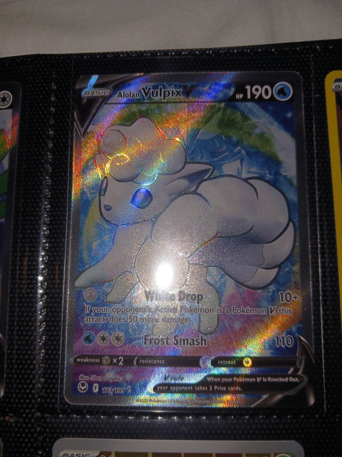 vulpix V, Ophalen of Verzenden, Zo goed als nieuw
