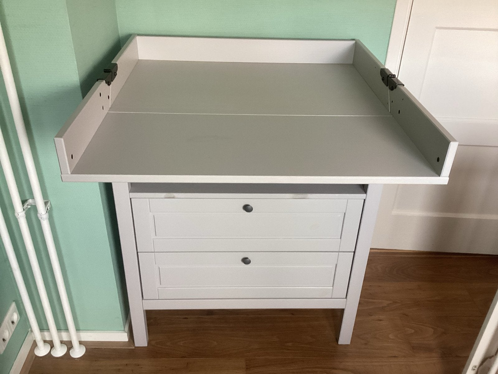 Foto 3 van Commode/ledikant Zo goed als nieuw, lichte gebruikerssporen