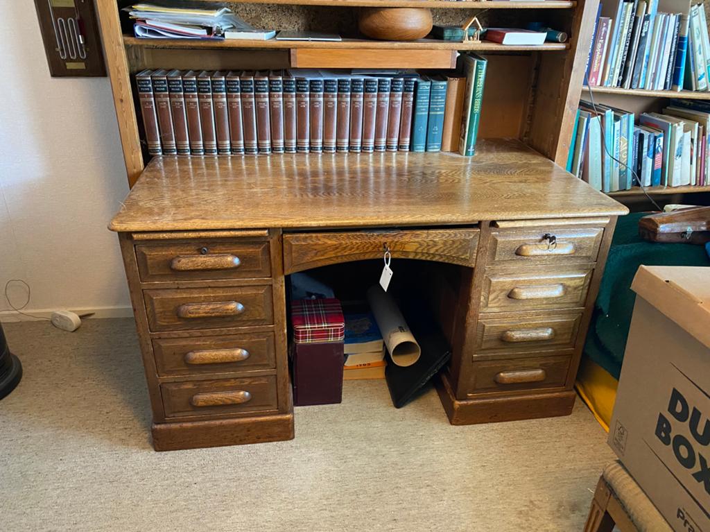 Klassiek eiken bureau, Ophalen