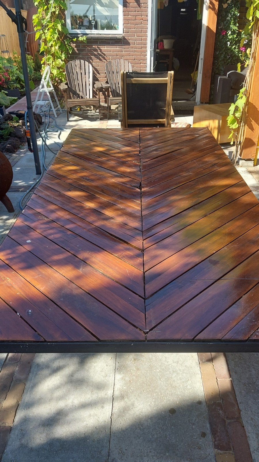 Tuintafel 2x1m.visgraat tropisch hard op stalen frame., Ophalen of Verzenden, Gebruikt, Rechthoekig, Hout