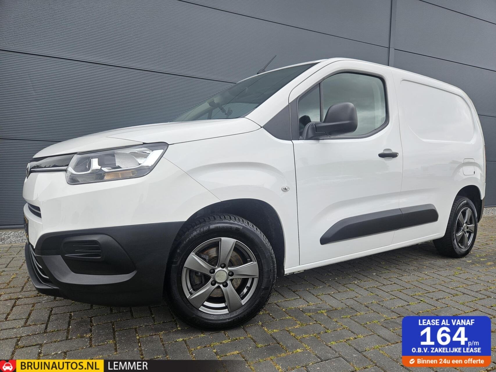 Toyota PROACE CITY 1.5 D-4D Airco Cruise LM-velgen Trekhaak, Voorwielaandrijving, Gebruikt, 4 cilinders, Lichtsensor