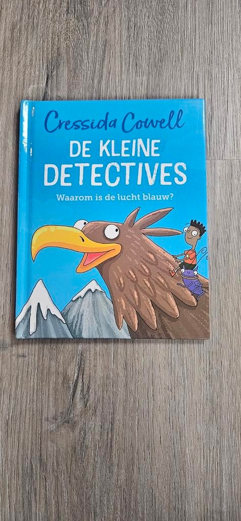Kinderboeken: De Kleine Detectives, Peter Pan, Daar buiten, Boeken, Ophalen of Verzenden, Gelezen, Cressida Cowell, Mies van Hout