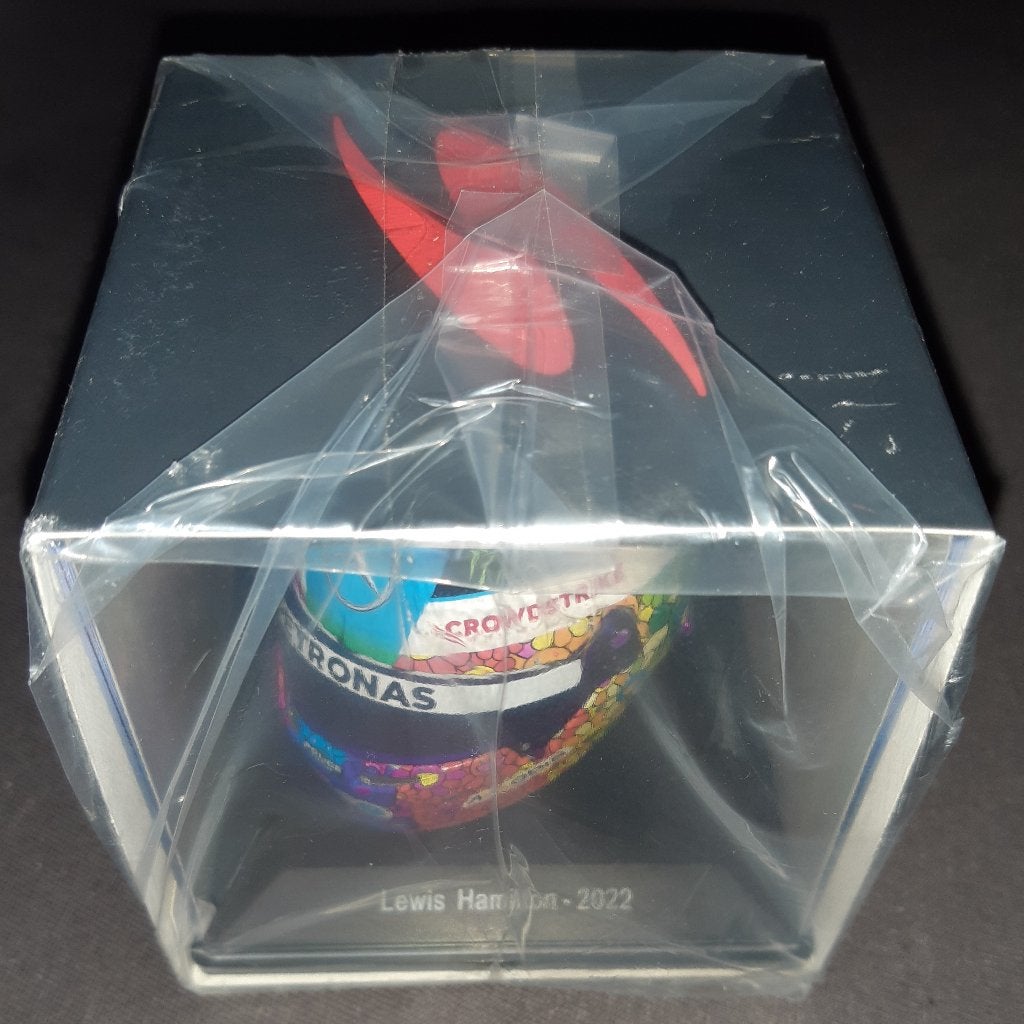 Spark 1:5 Lewis Hamilton 2022 Japan helm x 3, Verzamelen, Verzenden, Nieuw, Formule 1
